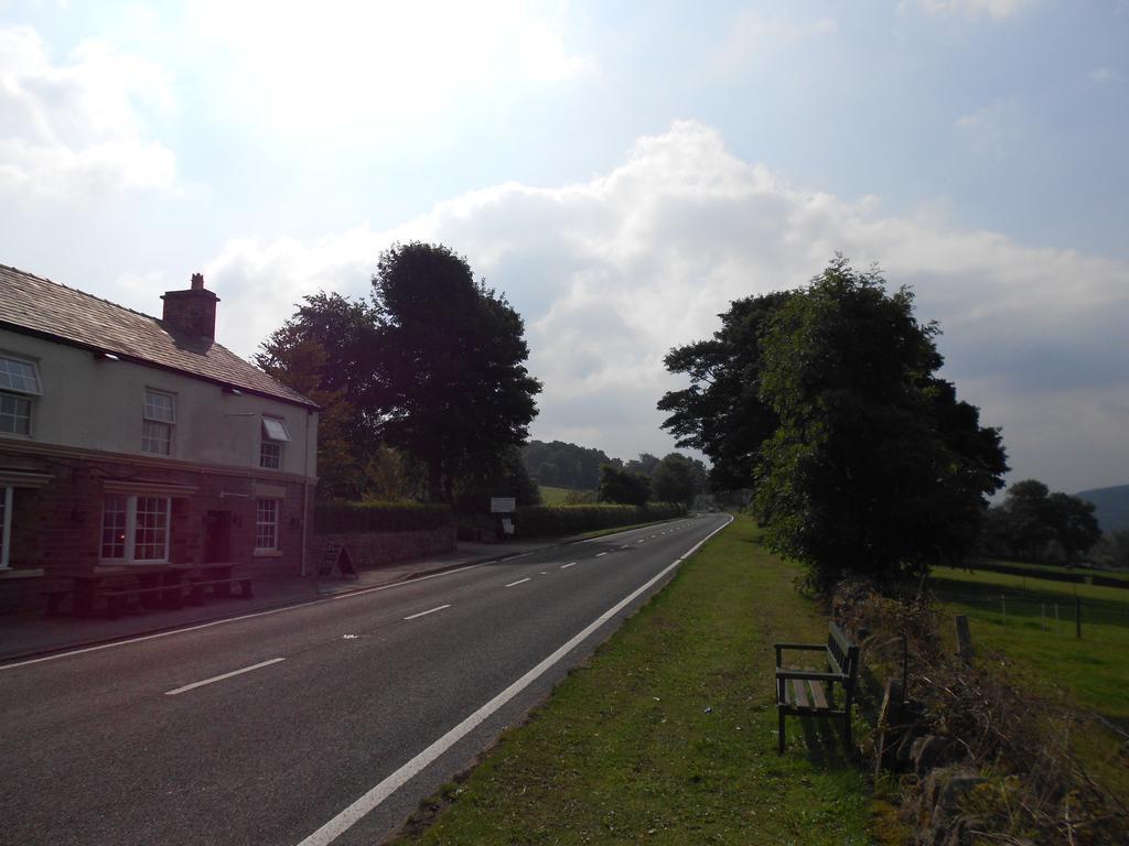 The Shady Oak B&B Whaley Bridge Экстерьер фото