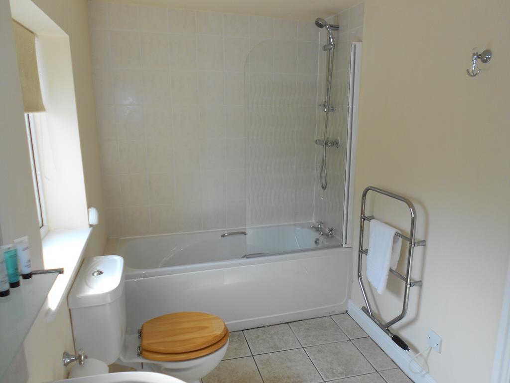 The Shady Oak B&B Whaley Bridge Номер фото