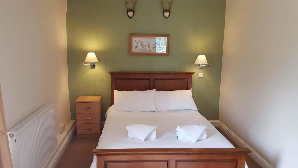 The Shady Oak B&B Whaley Bridge Экстерьер фото